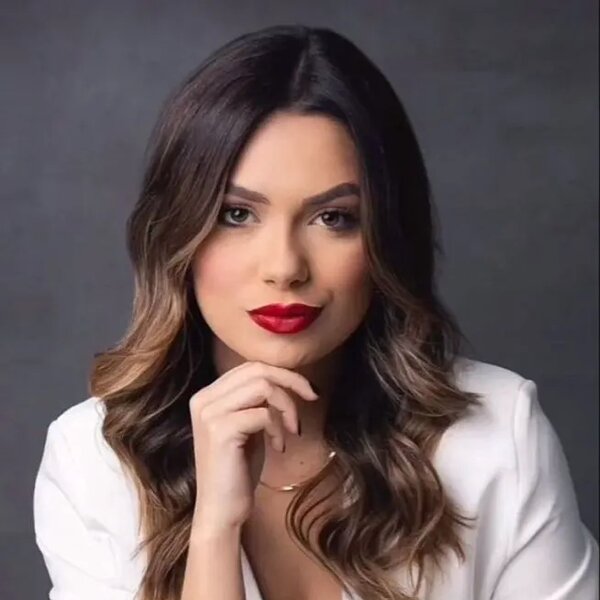 Dra. Giovana Bellini